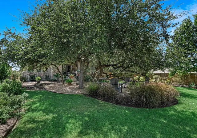Photo 3 of Single family home for sale at 582 Peakside Cir, Dripping Springs, TX 78620 | MLS# 5657345 | Listing updated on 2026-10-30