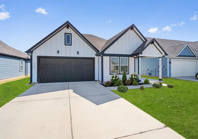 Photo 3 of Single family home for sale at 131 Aransas River Rd, Hutto, TX 78634 | MLS# 2183443 | Listing updated on 2026-10-07