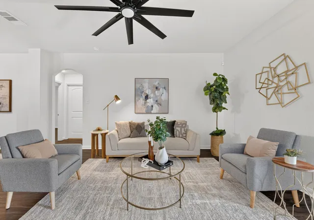 Photo 2 of Single family home for sale at 20009 Grover Cleveland Way, Manor, TX 78653 | MLS# 3030753 | Listing updated on 2026-10-01