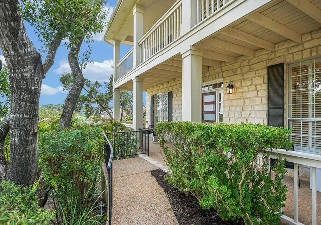 Photo 3 of Single family home for sale at 5901 Round Table Cv, Austin, TX 78746 | MLS# 9215034 | Listing updated on 2026-10-08