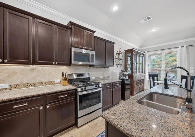 Photo 3 of Single family home for sale at 3001 Edwards Plateau, Pflugerville, TX 78660 | MLS# 3936091 | Listing updated on 2026-09-18