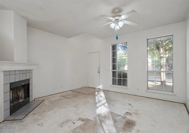 Photo 3 of Single family home for sale at 512 Dusty Leather Ct, Pflugerville, TX 78660 | MLS# 8295091 | Listing updated on 2026-10-01