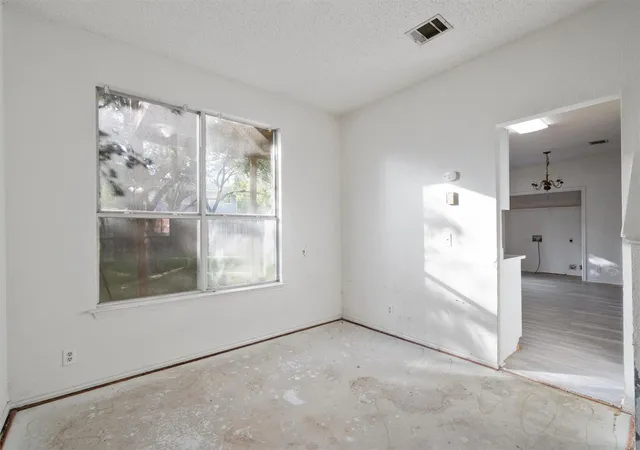 Photo 4 of Single family home for sale at 512 Dusty Leather Ct, Pflugerville, TX 78660 | MLS# 8295091 | Listing updated on 2026-10-01