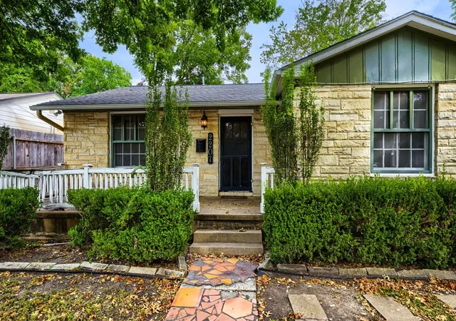 Photo 2 of Single family home for sale at 2207 Euclid Ave, Austin, TX 78704 | MLS# 2372871 | Listing updated on 2026-09-24