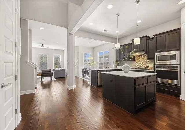 Photo 2 of Single family home for sale at 916 Isaias Dr, Leander, TX 78641 | MLS# 9661465 | Listing updated on 2026-09-18