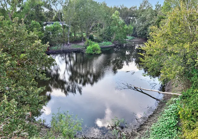Photo 4 of Single family home for sale at 224 Old Coach Ln, Elgin, TX 78621 | MLS# 7315744 | Listing updated on 2026-10-07