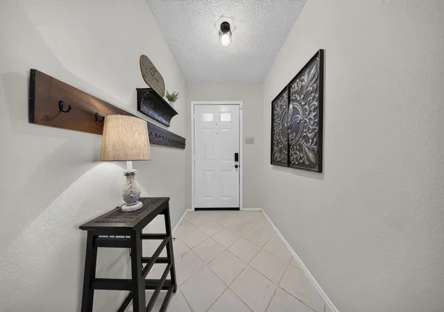 Photo 3 of Single family home for sale at 806 Mountain Ridge Dr, Leander, TX 78641 | MLS# 6569739 | Listing updated on 2026-10-08