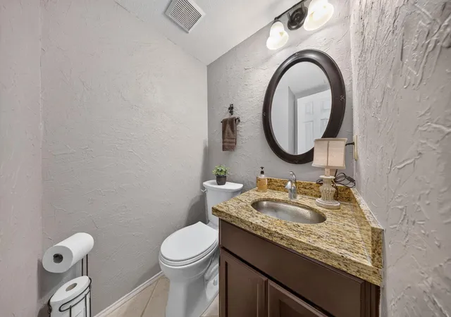 Photo 4 of Single family home for sale at 806 Mountain Ridge Dr, Leander, TX 78641 | MLS# 6569739 | Listing updated on 2026-10-08