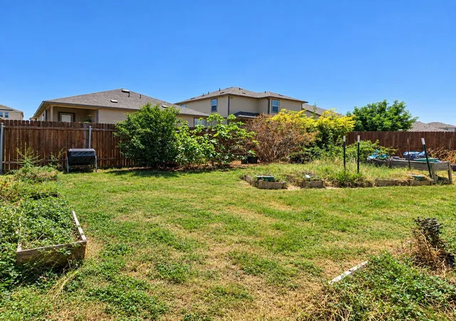 Photo 3 of Single family home for sale at 672 Bailey Park Dr, Jarrell, TX 76537 | MLS# 9163317 | Listing updated on 2026-10-20