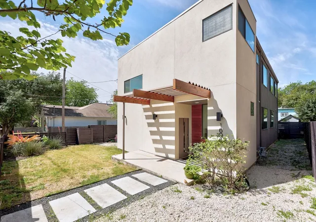 Photo 33 of Single family home for sale at 1606 Salina St, Austin, TX 78702 | MLS# 9634578 | Listing updated on 2026-10-06