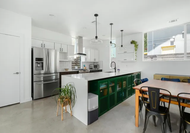 Photo 4 of Single family home for sale at 1606 Salina St, Austin, TX 78702 | MLS# 9634578 | Listing updated on 2026-09-17