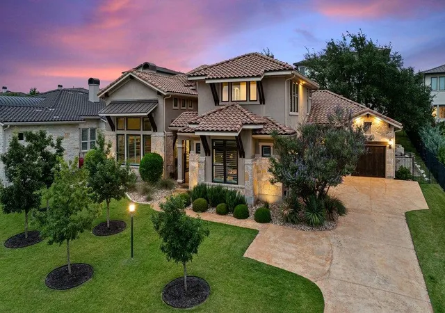 Single family home for sale at 320 Bisset Ct, Austin, TX 78738 | MLS# 6292576