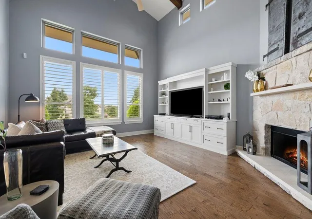 Photo 1 of Single family home for sale at 320 Bisset Ct, Austin, TX 78738 | MLS# 6292576 | Listing updated on 2026-10-29