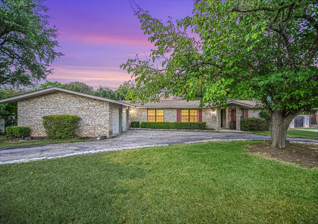 Single family home for sale at 1004 Biscayne Cv SW, Lakeway, TX 78734 | MLS# 5018667