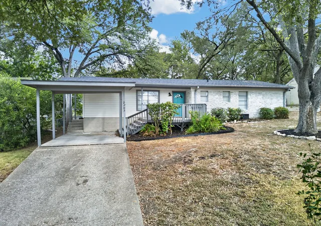 Single family home for sale at 2703 Princeton Dr, Austin, TX 78741 | MLS# 3467545