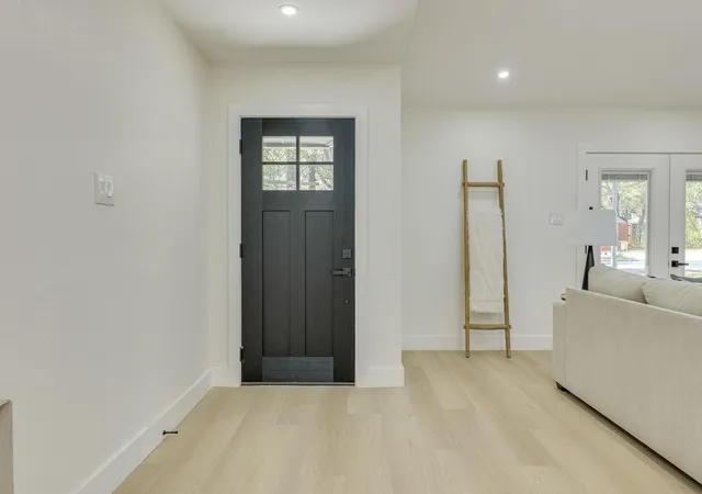 Photo 1 of Single family home for sale at 8909 Texas Sun Dr, Austin, TX 78748 | MLS# 5052030 | Listing updated on 2026-09-23
