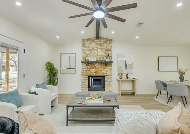 Photo 4 of Single family home for sale at 8909 Texas Sun Dr, Austin, TX 78748 | MLS# 5052030 | Listing updated on 2026-09-23