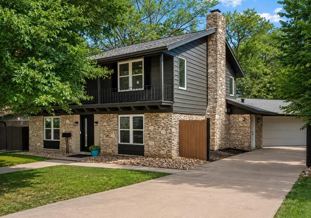 Photo 2 of Single family home for sale at 3105 Borden Rd, Austin, TX 78757 | MLS# 9188584 | Listing updated on 2026-09-17