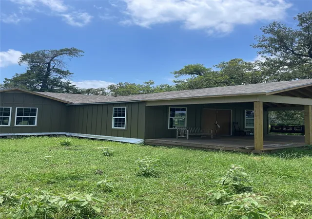 Photo 2 of Single family home for sale at 2238 Flash Cir, Luling, TX 78648 | MLS# 1930138 | Listing updated on 2026-09-17