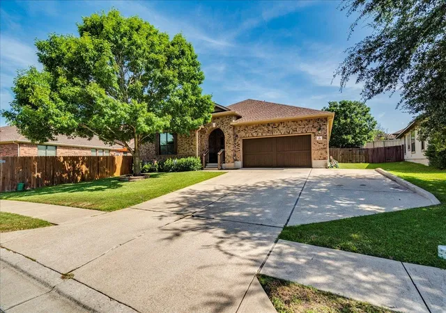 Photo 3 of Single family home for sale at 416 Hogg Pecan Pass, Austin, TX 78748 | MLS# 9846746 | Listing updated on 2026-10-01