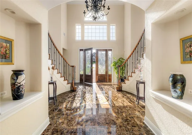 Photo 3 of Mansion for sale at 129 Vailco Ln, Austin, TX 78738 | MLS# 2146408 | Listing updated on 2026-09-17