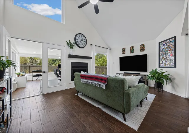 Photo 3 of Single family home for sale at 3006 Overland St, Round Rock, TX 78681 | MLS# 2505895 | Listing updated on 2026-10-06