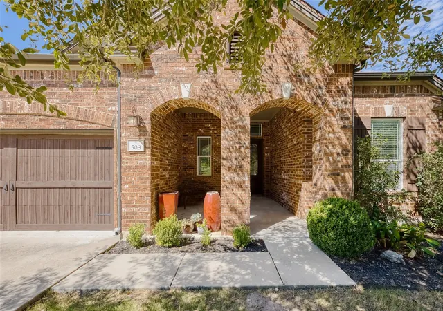 Photo 2 of Single family home for sale at 508 Trailside Bnd, Round Rock, TX 78665 | MLS# 6600244 | Listing updated on 2026-10-19