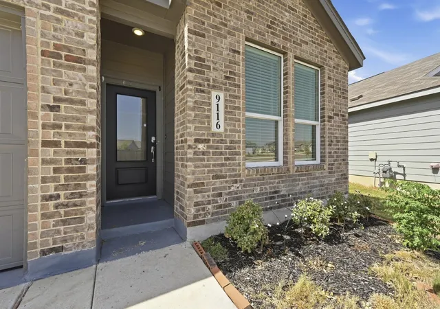 Photo 3 of Single family home for sale at 9116 Luciano Pl, Seguin, TX 78155 | MLS# 5941933 | Listing updated on 2026-09-22