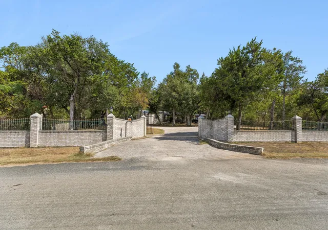 Photo 2 of Manufactured home for sale at 13419 Frostdale Dr, Cedar Park, TX 78613 | MLS# 1040395 | Listing updated on 2026-09-18