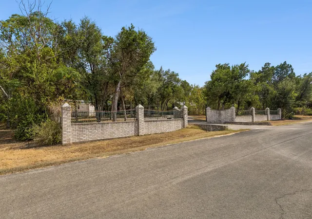 Photo 3 of Manufactured home for sale at 13419 Frostdale Dr, Cedar Park, TX 78613 | MLS# 1040395 | Listing updated on 2026-10-03
