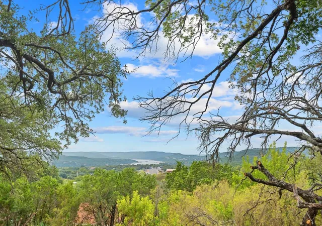 Photo 1 of Sale Pending at 11013 W Lakeview Dr, Jonestown, TX 78645 | MLS# 9416435 | Listing updated on 2026-10-09