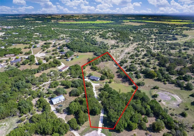 Photo 3 of Manufactured home for sale at 268 County Rd 4128, Lampasas, TX 76550 | MLS# 5230431 | Listing updated on 2026-09-26