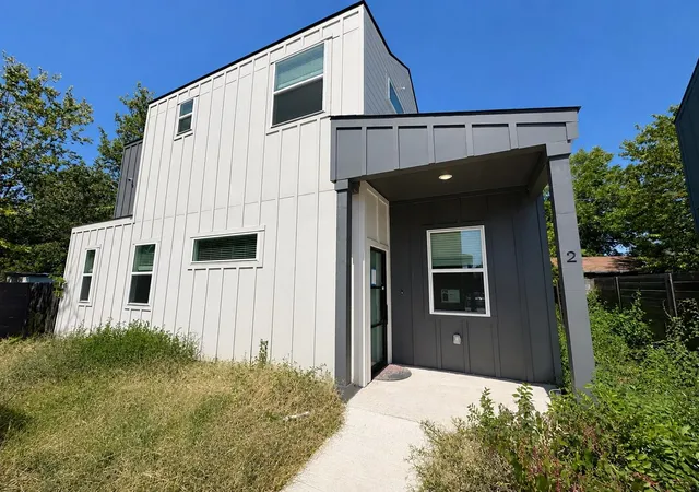 Photo 1 of Single family home for sale at 1106 Begonia Ter #2, Austin, TX 78741 | MLS# 5522443 | Listing updated on 2026-09-17