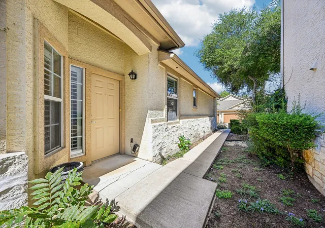 Photo 4 of Condo for sale at 7708 San Felipe Blvd #4, Austin, TX 78729 | MLS# 4762439 | Listing updated on 2026-10-07