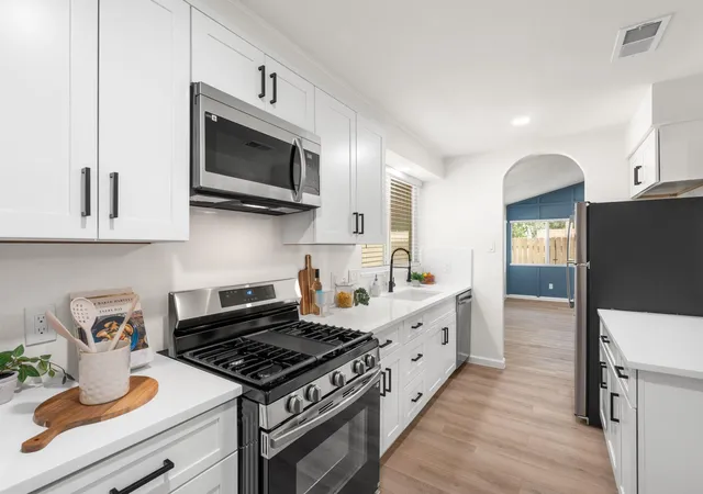Photo 2 of Single family home for sale at 7204 Towering Oaks Dr, Austin, TX 78745 | MLS# 7446749 | Listing updated on 2026-10-13