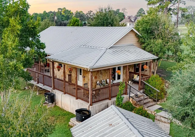Single family home for sale at 119 Saddle Ct, Bastrop, TX 78602 | MLS# 1236058