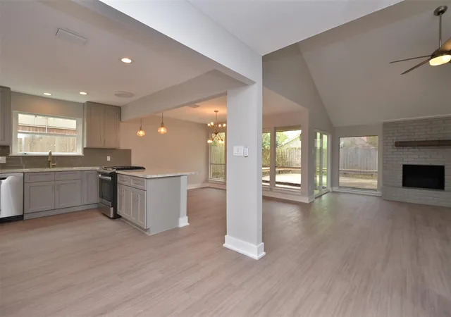 Photo 4 of Single family home for sale at 4603 Sylvan Glen Dr, Houston, TX 77084 | MLS# 4634579 | Listing updated on 2026-10-08