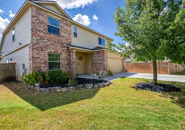 Photo 2 of Condo for sale at 116 Cressida Cv #9G, Jarrell, TX 76537 | MLS# 6519918 | Listing updated on 2026-09-20