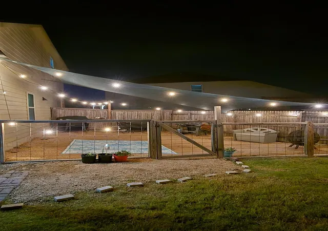 Listing Photo 4 - Condo for sale in building located at 116 Cressida Cv, Jarrell, TX 76537 - Unit #9G