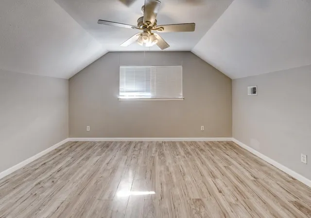 Photo 4 of Single family home for sale at 4709 Baton Rouge St, Houston, TX 77028 | MLS# 7098629 | Listing updated on 2026-10-08