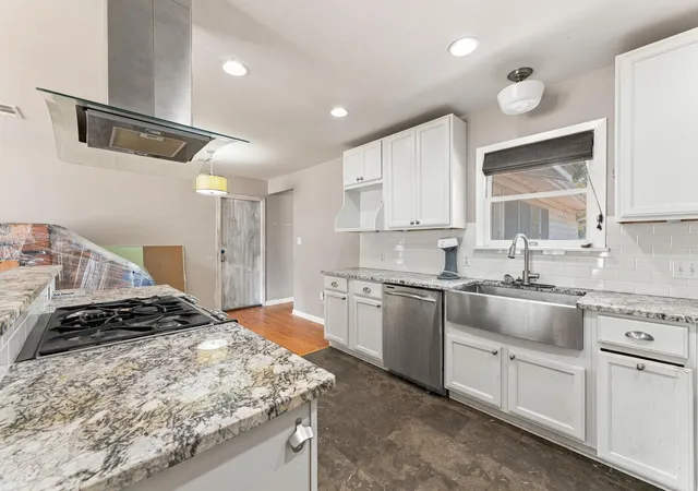 Photo 3 of Single family home for sale at 1907 Paige St, Georgetown, TX 78626 | MLS# 8067482 | Listing updated on 2026-09-25