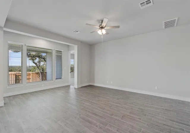 Photo 4 of Single family home for sale at 212 Scenic Hills Cir, Georgetown, TX 78628 | MLS# 1999894 | Listing updated on 2026-09-17