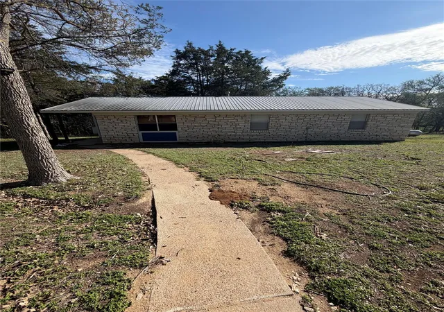 Photo 3 of Single family home for sale at 214 The Forest Rd, Dale, TX 78616 | MLS# 3318985 | Listing updated on 2026-10-06