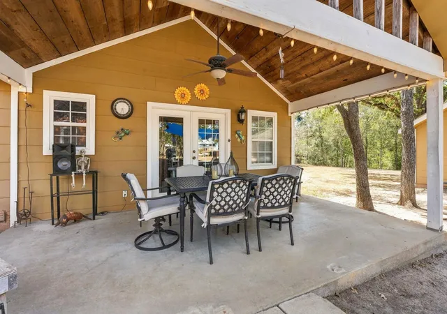 Photo 3 of Single family home for sale at 172 Heritage Oaks Dr, Cedar Creek, TX 78612 | MLS# 8165779 | Listing updated on 2026-10-09