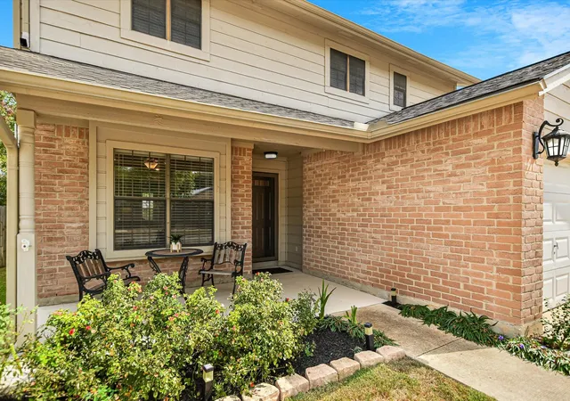 Photo 2 of Single family home for sale at 525 Pigeon Frg Rd, Pflugerville, TX 78660 | MLS# 3615071 | Listing updated on 2026-10-03