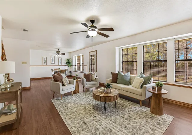 Photo 3 of Single family home for sale at 525 Pigeon Frg Rd, Pflugerville, TX 78660 | MLS# 3615071 | Listing updated on 2026-10-03