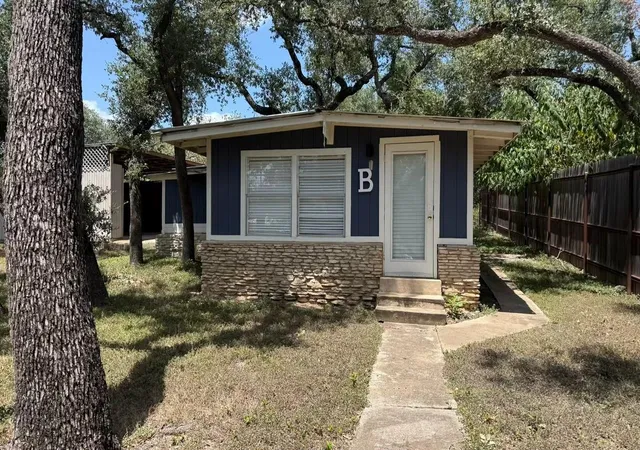 Photo 3 of Single family home for sale at 14802 Arrowhead Dr, Leander, TX 78641 | MLS# 1592700 | Listing updated on 2026-10-08