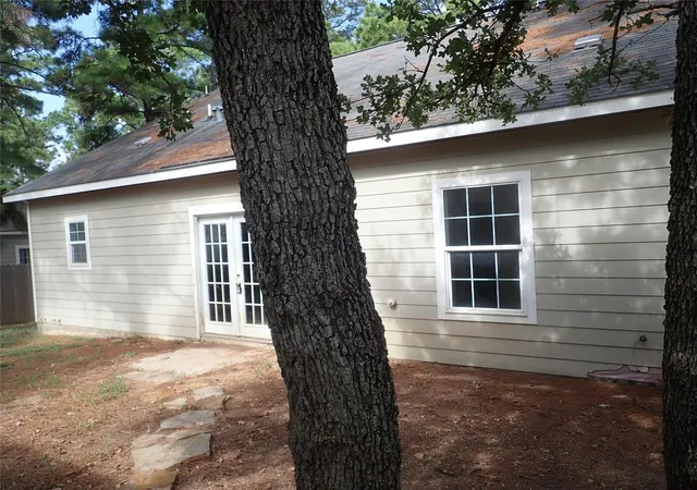 Photo 2 of Single family home for sale at 157 Tahitian Dr, Bastrop, TX 78602 | MLS# 5438160 | Listing updated on 2026-09-19