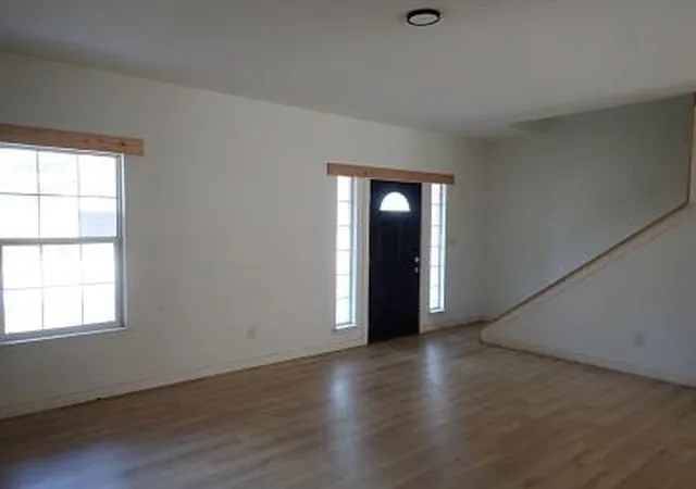Photo 4 of Single family home for sale at 157 Tahitian Dr, Bastrop, TX 78602 | MLS# 5438160 | Listing updated on 2026-09-19