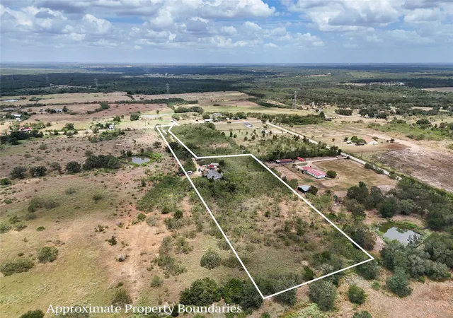 Photo 1 of Single family home for sale at 485 Fm 672, Dale, TX 78616 | MLS# 1400235 | Listing updated on 2026-09-17